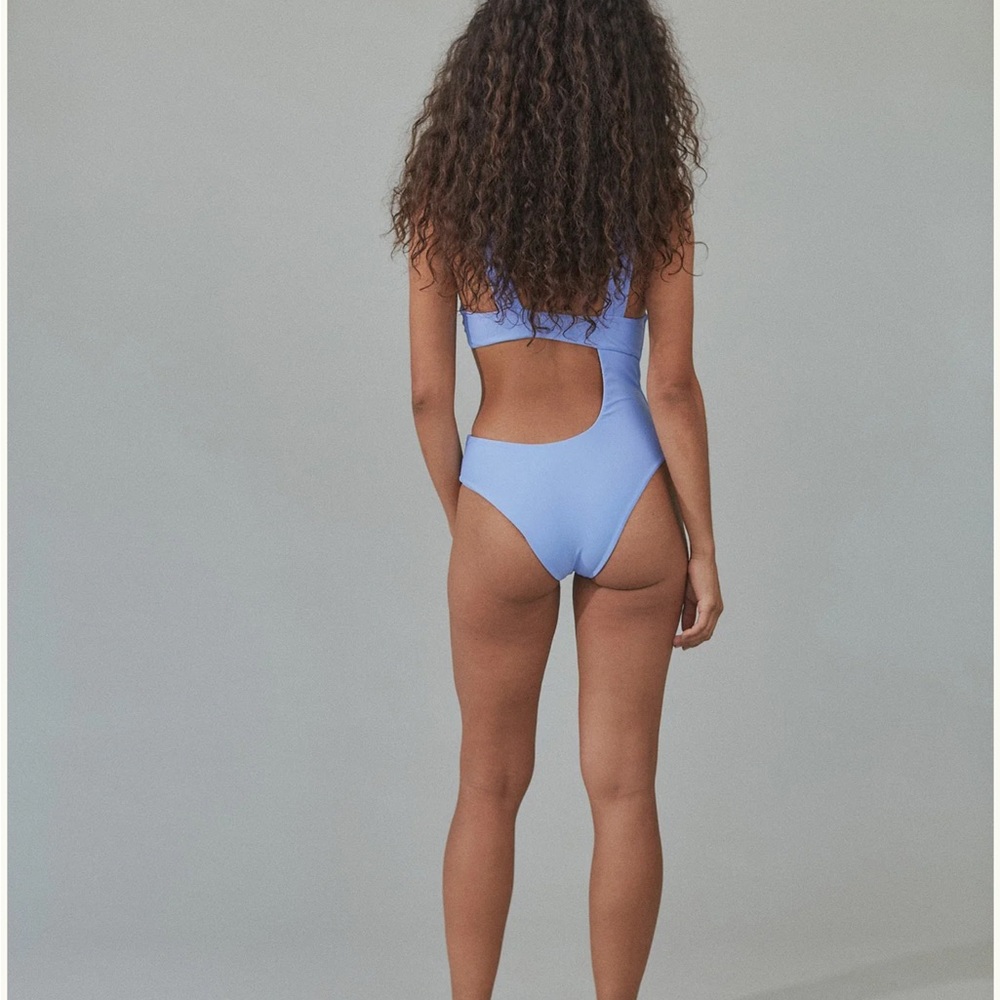 ACACIA Cora one piece in Hydrangea - Picture 6 of 11